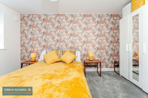 Bedroom- click for photo gallery